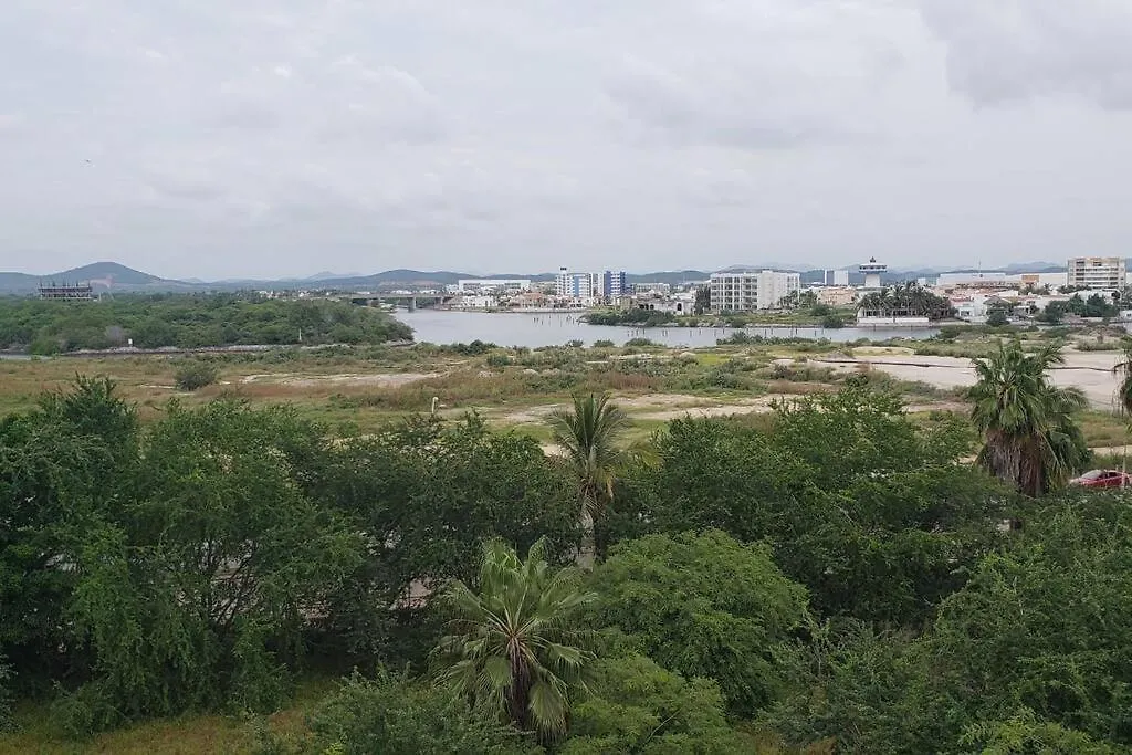 Hermoso Y Amplio Condominio En Sabalo. Mazatlán Messico